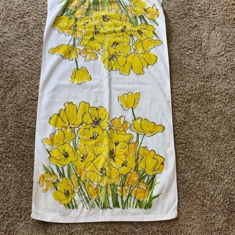 Set 4 Vera Neumann Burlington Yellow 1970s Bath& hand towels flower daffodil MCM